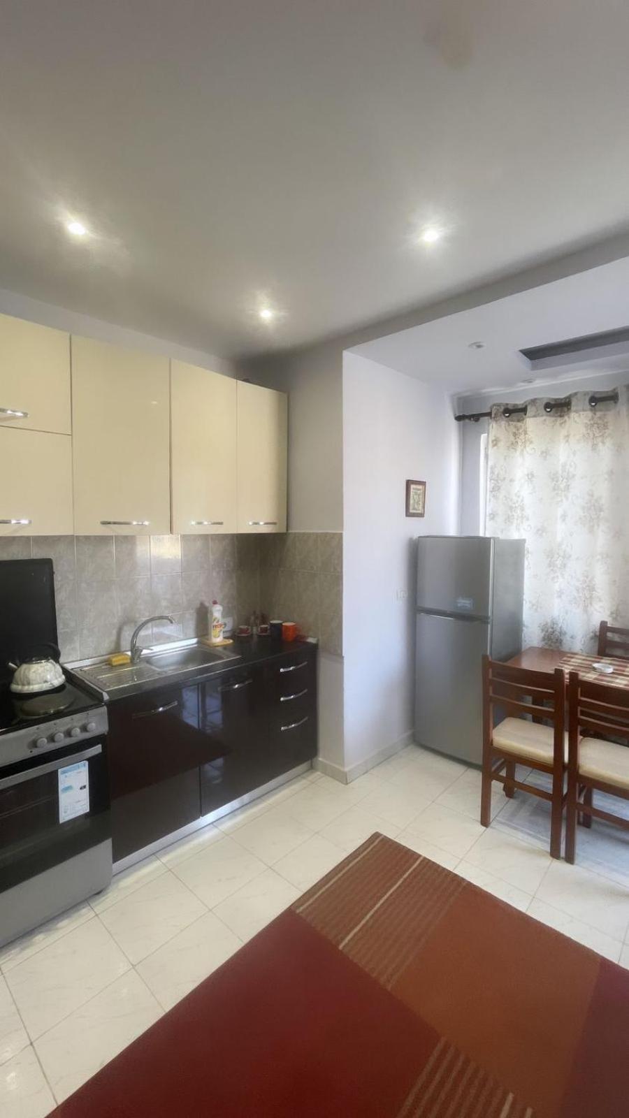 E&B Cosy Apartment Tirana Exteriör bild